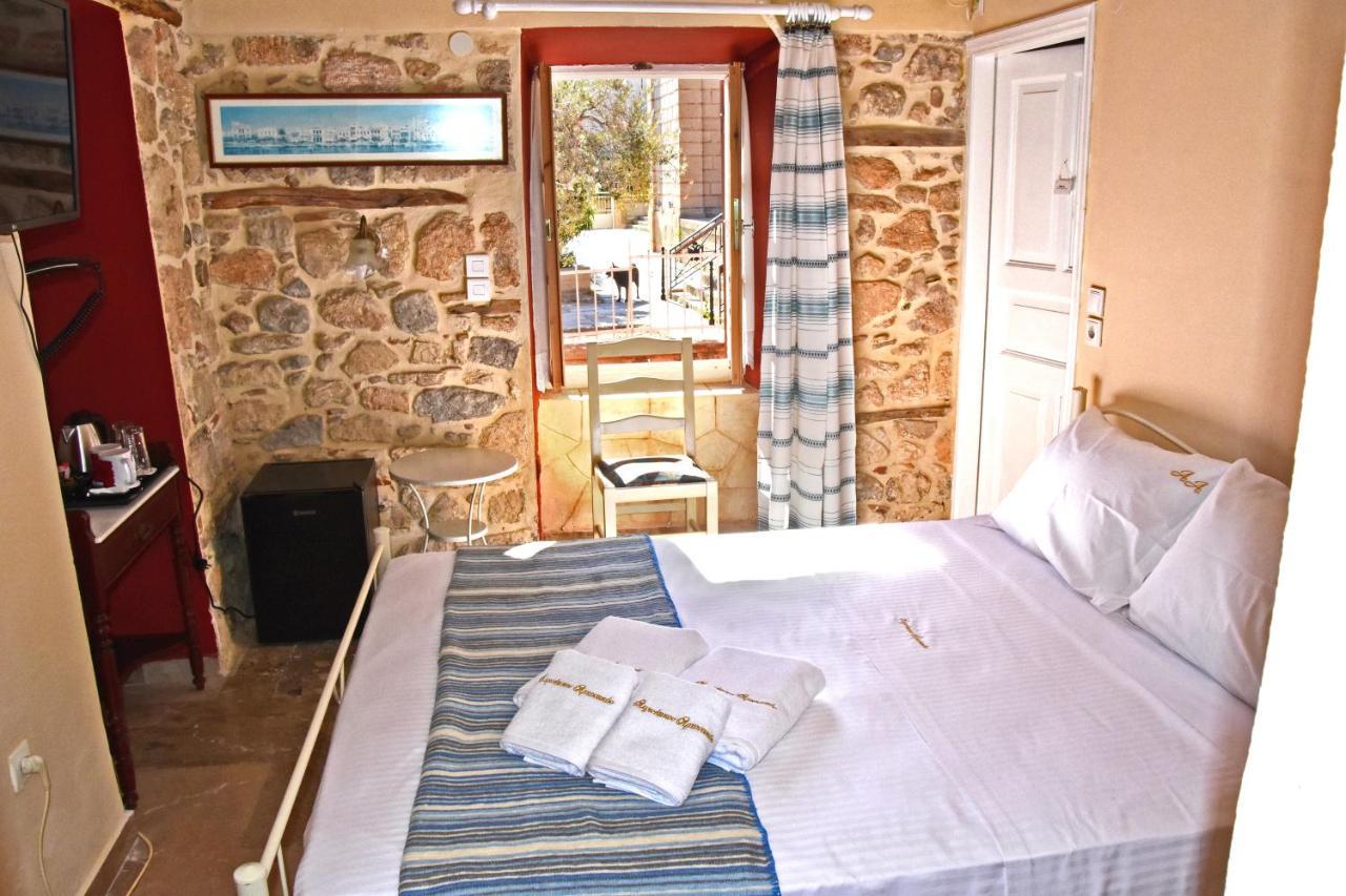 Aegina Aeginitikon Arhontikon Stylish Boutique Hotel מראה חיצוני תמונה