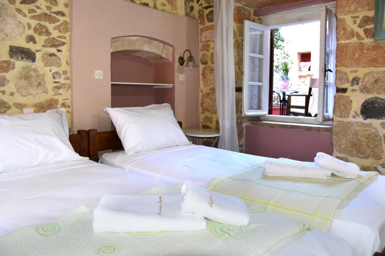 Aegina Aeginitikon Arhontikon Stylish Boutique Hotel מראה חיצוני תמונה